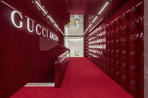 Gucci: Gucci Opened Its Fully Renovated Store In Via Monte 